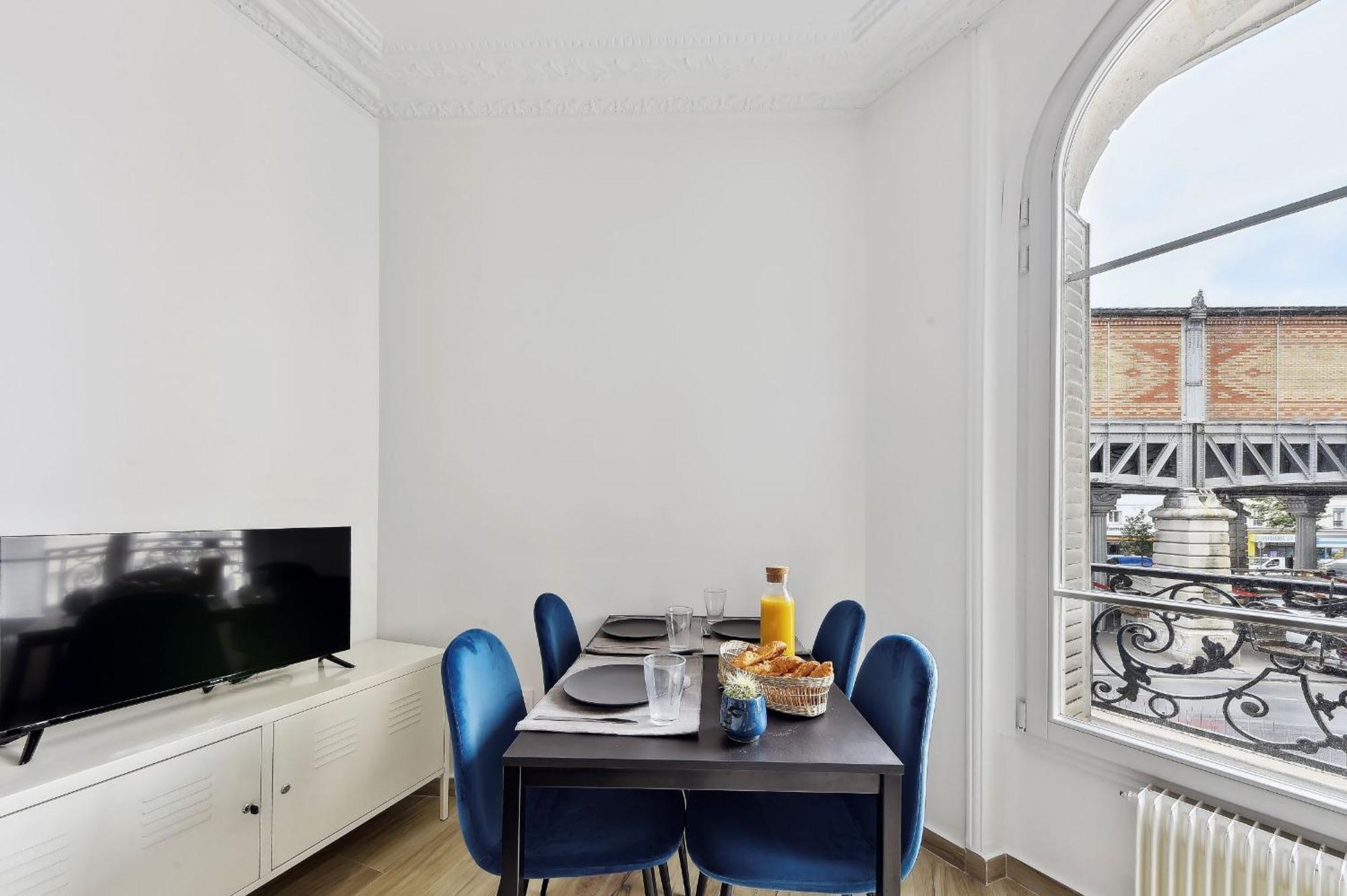 Bnbnova - 2br - Eiffel Tower & Grenelle Parijs