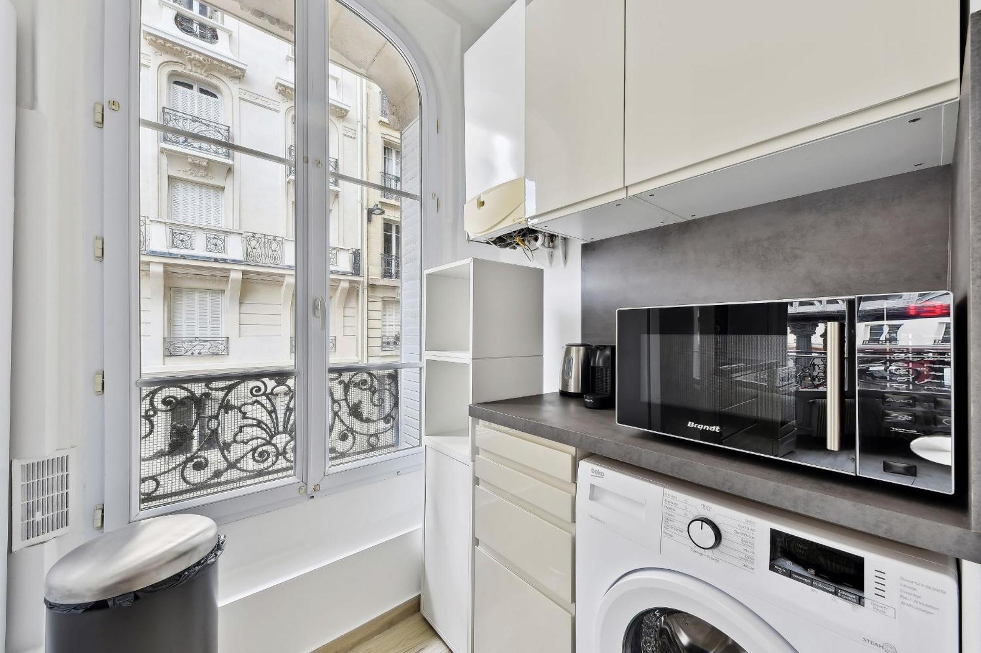 Bnbnova - 2br - Eiffel Tower & Grenelle * Parijs
